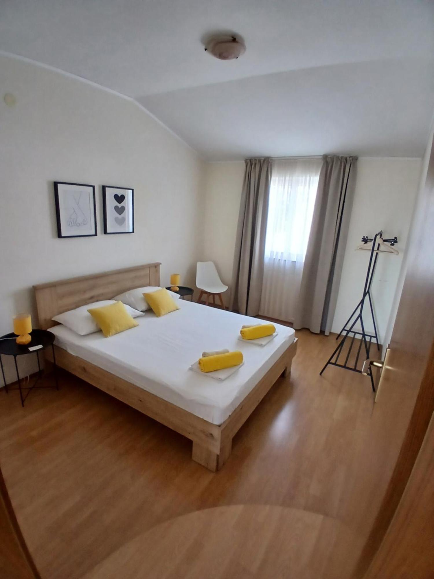 Apartmani Fani 2 Min Walking From Sea أوروبيتش المظهر الخارجي الصورة